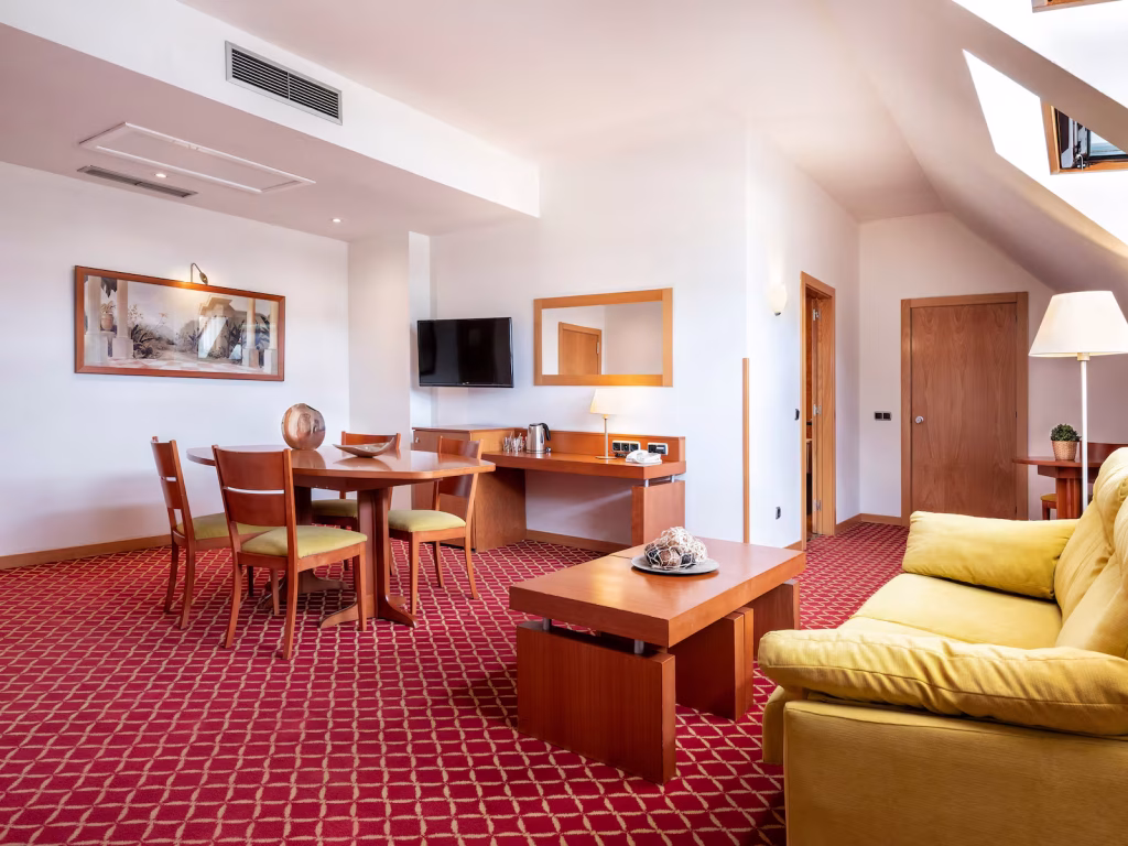 yNQoR2w1m7rDM9CE2Yw1